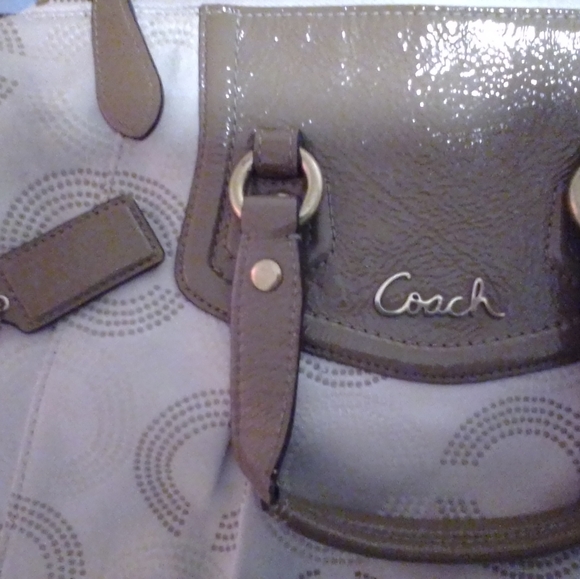 Coach purse - Picture 5 of 7